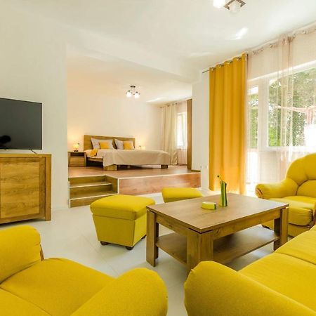 Park Complex Viktoria Ξενοδοχείο Μπαλτσίκ Εξωτερικό φωτογραφία